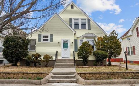 76 Daniel Ave, Providence, RI 02909