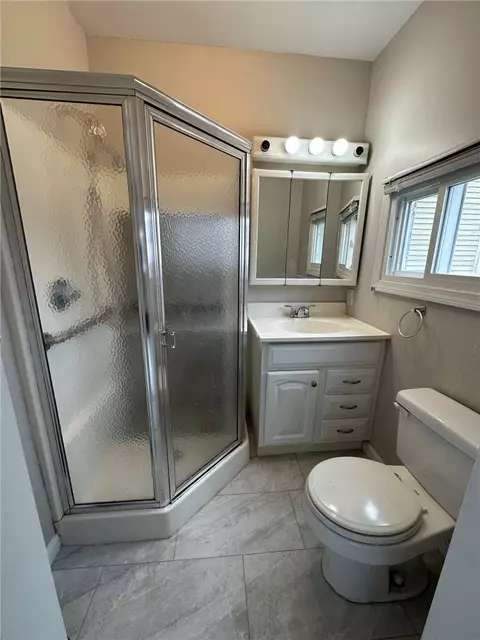 236 Bernice Ave, Woonsocket, RI 02895 photo 8