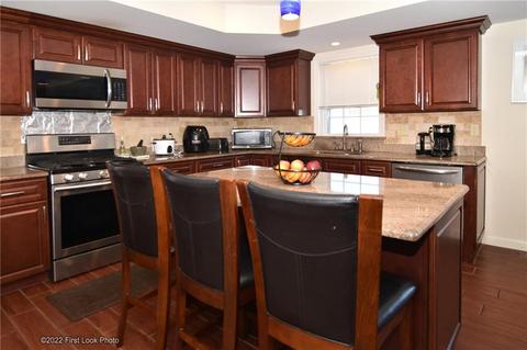 29 Silver Spring Ave, East Providence, RI 02915