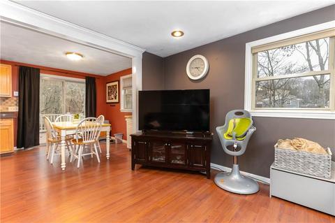 7 Jade Rd, Coventry, RI 02816 photo 11