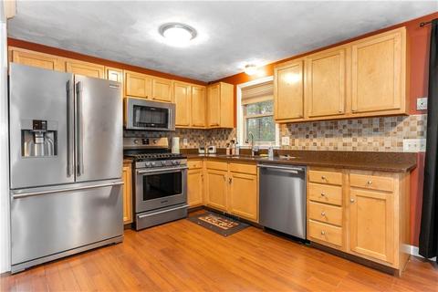 7 Jade Rd, Coventry, RI 02816 photo 7