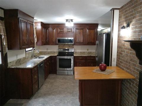 110 Austin Farm Rd, Exeter, RI 02822 photo 2