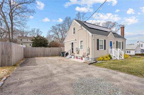 123 Macarthur Blvd, Coventry, RI 02816 photo 2