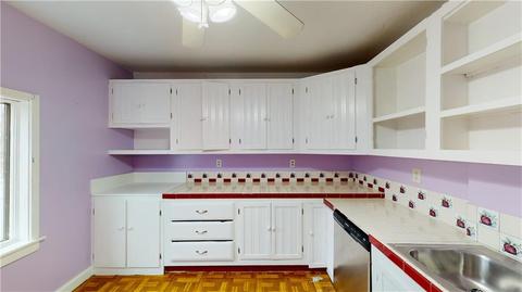 33 Rodman St, Woonsocket, RI 02895 photo 3