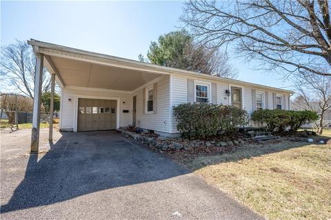 135 Patton Rd, Woonsocket, RI 02895 photo 16