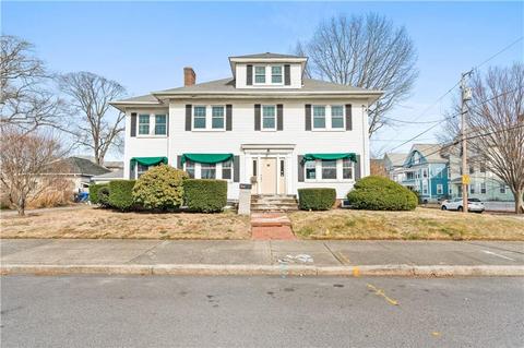 50 Arlington St, Pawtucket, RI 02860