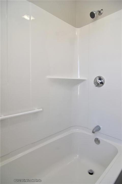 84 Asylum St, Woonsocket, RI 02895 photo 23