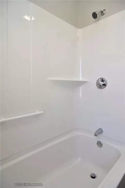 84 Asylum St, Woonsocket, RI 02895 photo 23