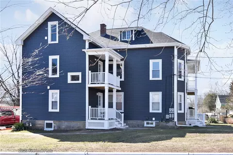 84 Asylum St, Woonsocket, RI 02895 photo 2
