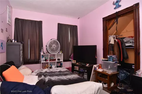 84 Asylum St, Woonsocket, RI 02895 photo 32