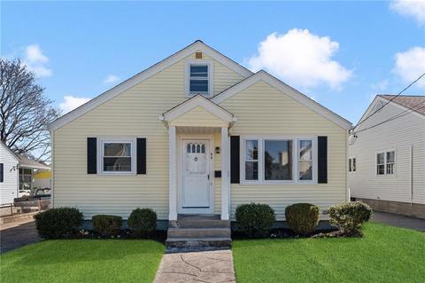 35 Shepard Ave, Providence, RI 02904