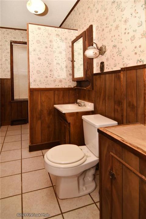 432 Park Ave, Woonsocket, RI 02895 photo 17