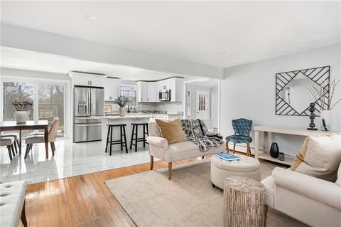 200 Smith St, Warwick, RI 02886 photo 8