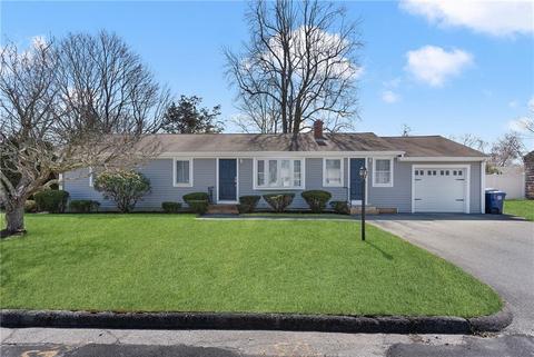 200 Smith St, Warwick, RI 02886