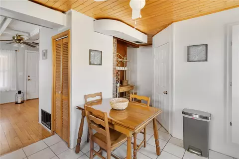 27 Wilcox St, Warwick, RI 02889 photo 11