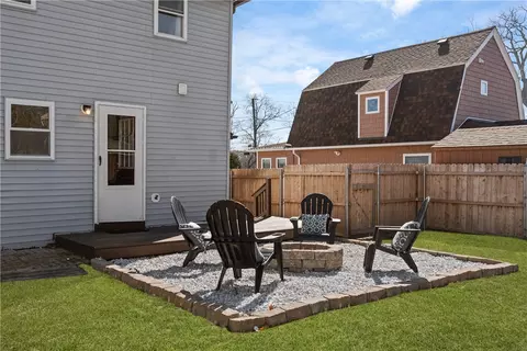 27 Wilcox St, Warwick, RI 02889 photo 21
