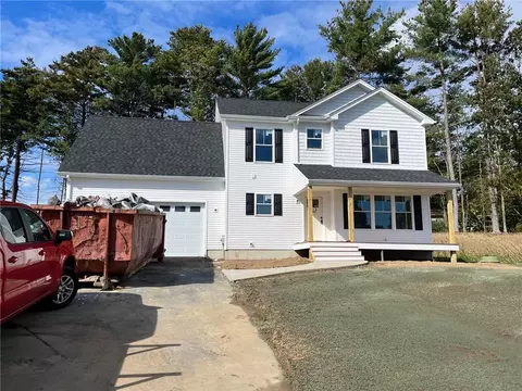 272 E Shore Dr, Coventry, RI 02816