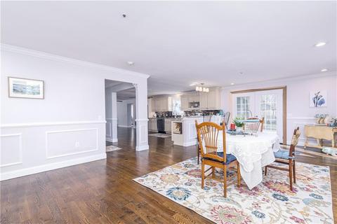 27 Nichols Ln, Westerly, RI 02891 photo 16