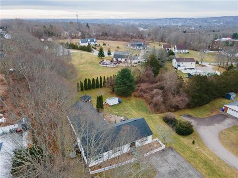 27 Nichols Ln, Westerly, RI 02891 photo 5