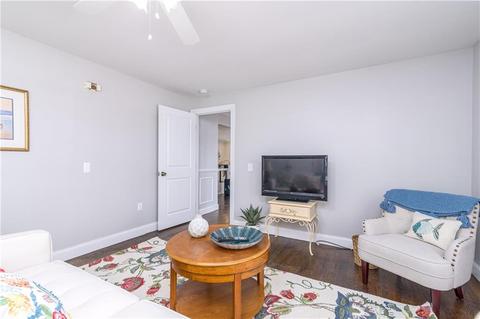27 Nichols Ln, Westerly, RI 02891 photo 8