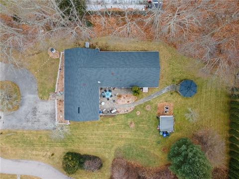 27 Nichols Ln, Westerly, RI 02891 photo 3