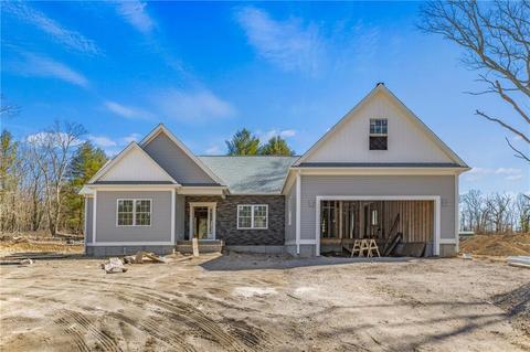 5 Avery Way, Richmond, RI 02892