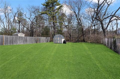 73 Laurier St, Woonsocket, RI 02895 photo 3