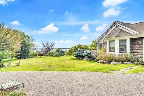 840 E Shore Rd, Jamestown, RI 02835