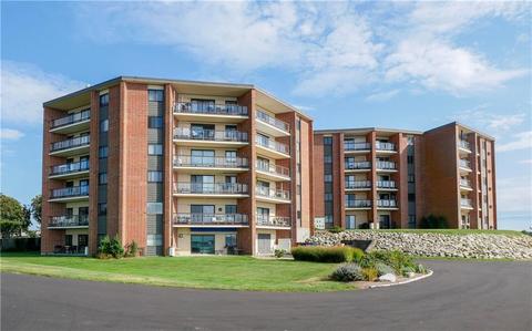 1117 Capella South Pl, Newport, RI 02840