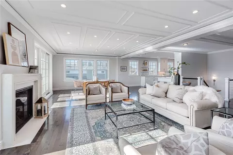 10 Brown Howard #301, Newport, RI 02840