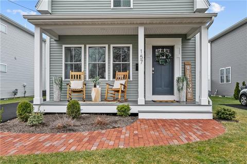 157 Graystone St, Warwick, RI 02886 photo 2