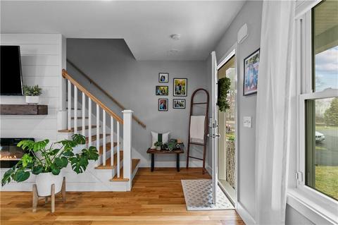 157 Graystone St, Warwick, RI 02886 photo 5