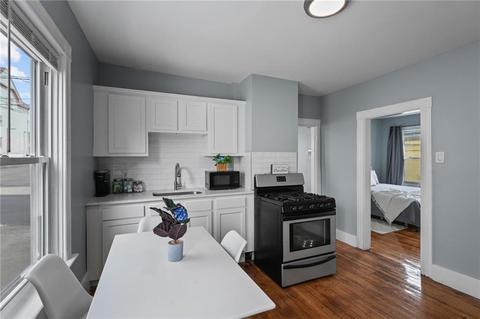 32 Eudora St, Providence, RI 02903 photo 6
