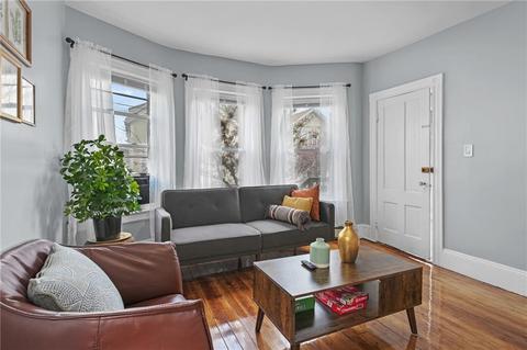 32 Eudora St, Providence, RI 02903 photo 3