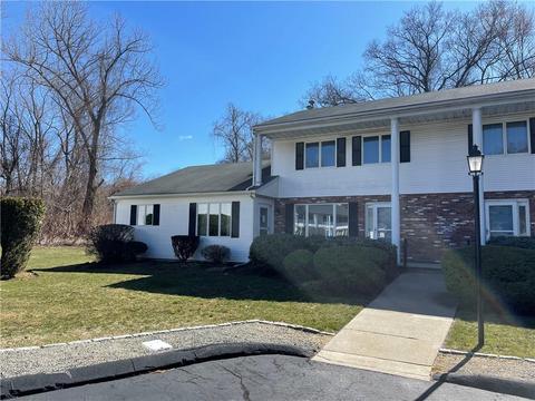 400 Commonwealth Ave #9, Warwick, RI 02886 photo 1