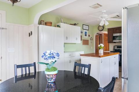 16 Harrison Ave, Westerly, RI 02891 photo 6