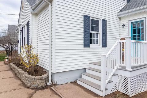 16 Harrison Ave, Westerly, RI 02891 photo 3