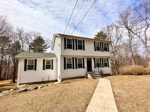 392 Gardiner Rd, Richmond, RI 02892