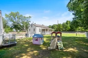 331 Olive St, Woonsocket, RI 02895 photo 23