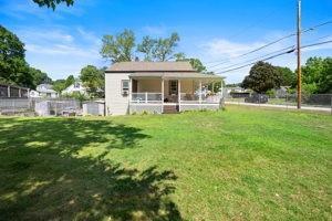 331 Olive St, Woonsocket, RI 02895 photo 2