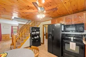 331 Olive St, Woonsocket, RI 02895 photo 6