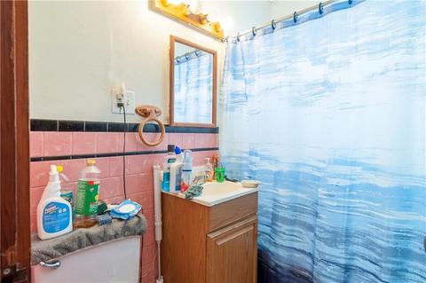 35 Transit St, Woonsocket, RI 02895 photo 5