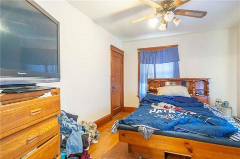 35 Transit St, Woonsocket, RI 02895 photo 3