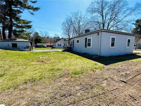 20 Maple Leaf Rd, Burrillville, RI 02826 photo 6