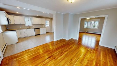 216 Farm St, Woonsocket, RI 02895 photo 9