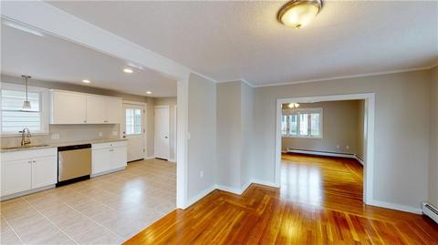 216 Farm St, Woonsocket, RI 02895 photo 10