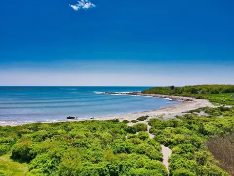 19 Beach Dr, Little Compton, RI 02837 photo 3