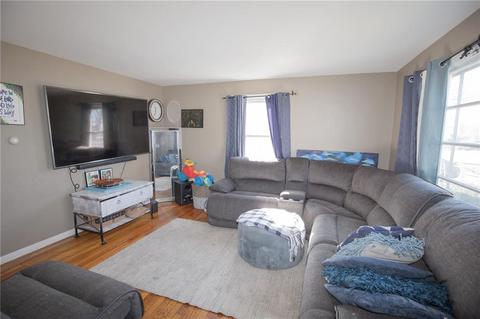 9 Chaplin St, Pawtucket, RI 02861 photo 3