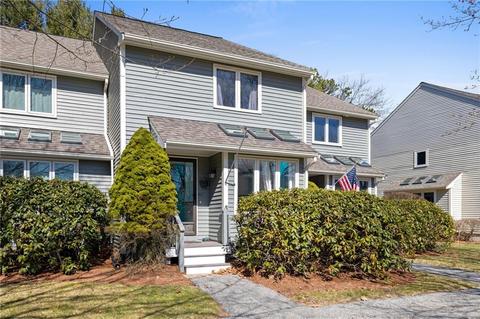 411 Maple Brook Rd #411, Bellingham, MA 02019