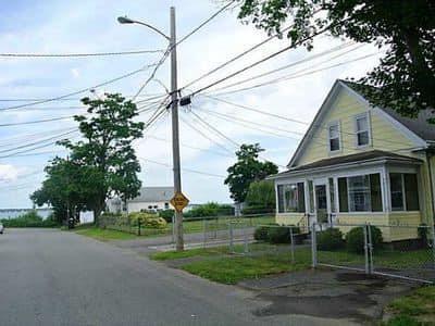 18 Dudley Ave, Warwick, RI 02889 photo 1